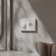 Рамка из поликарбоната на 2 поста Split айвори/белый, soft-touch W0023066