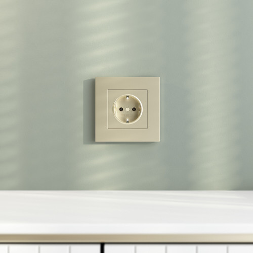 W0012911/ Рамка на 1 пост Slab (шампань софт) W0012911