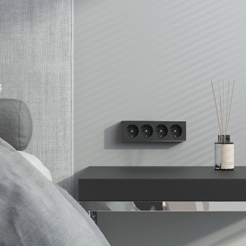 Розетка четверная с заземлением и шторками Gallant черный/хром W5072258