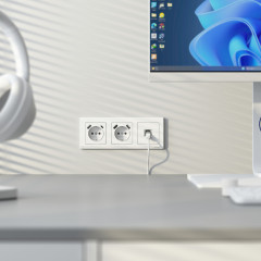 Розетка с заземлением, шторками и USB тип A+C (белый матовый) W1171761