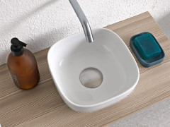 Раковина накладная Scarabeo GLAM 1809