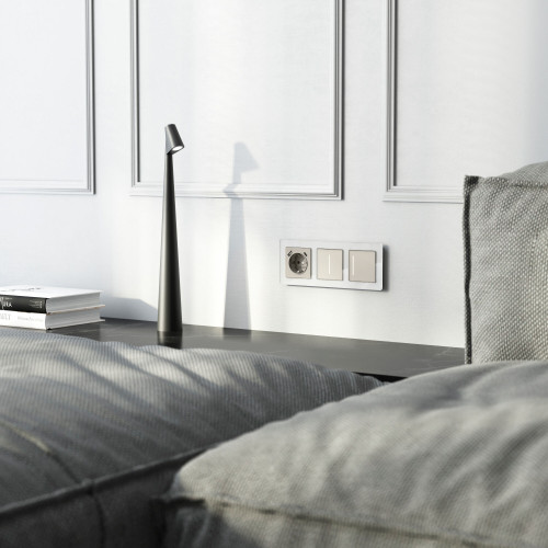 Розетка с заземлением, шторками и USB тип A+C (дымчатый) W1271704