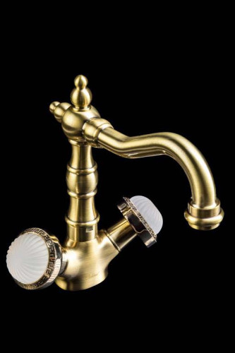 Смеситель для умывальника, высокий_Комплект