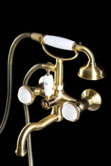 Смеситель для ванны (душевой комплект)_Комплект