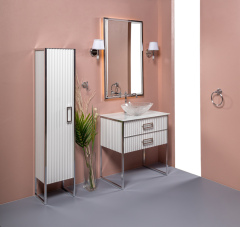 Зеркало MONACO с подсветкой 70*110CM глянец белая +хром