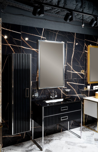 Зеркало MONACO с подсветкой 70*110CM глянец черная+хром